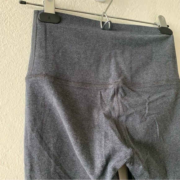Lululemon Athletica Gray Active Yoga Women's Wunder Under Cropped Leggings 4 - Picture 5 of 6